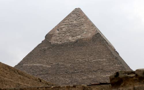Обои для рабочего стола - пирамида Хефрена море. Величественная пирамида Хефрена обои, картинки.